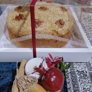 كيك منزلي بنكهة الطحينة والجوز (أرجو)