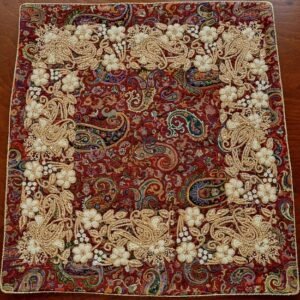 ترمه حرير مطرزة بالخيوط الذهبية