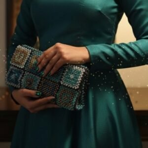 حقيبة كريستالية لامعة