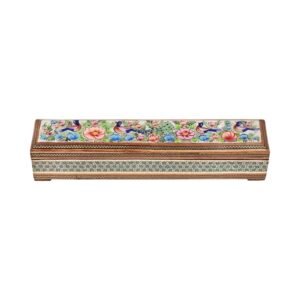 قلمدان خشبي مزخرف بنقوش الزهور والعصافير