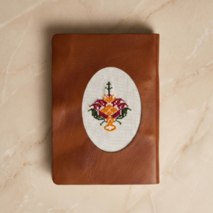 مجلد جلد طبيعي